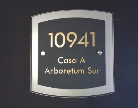 Placa elegante modelo 1